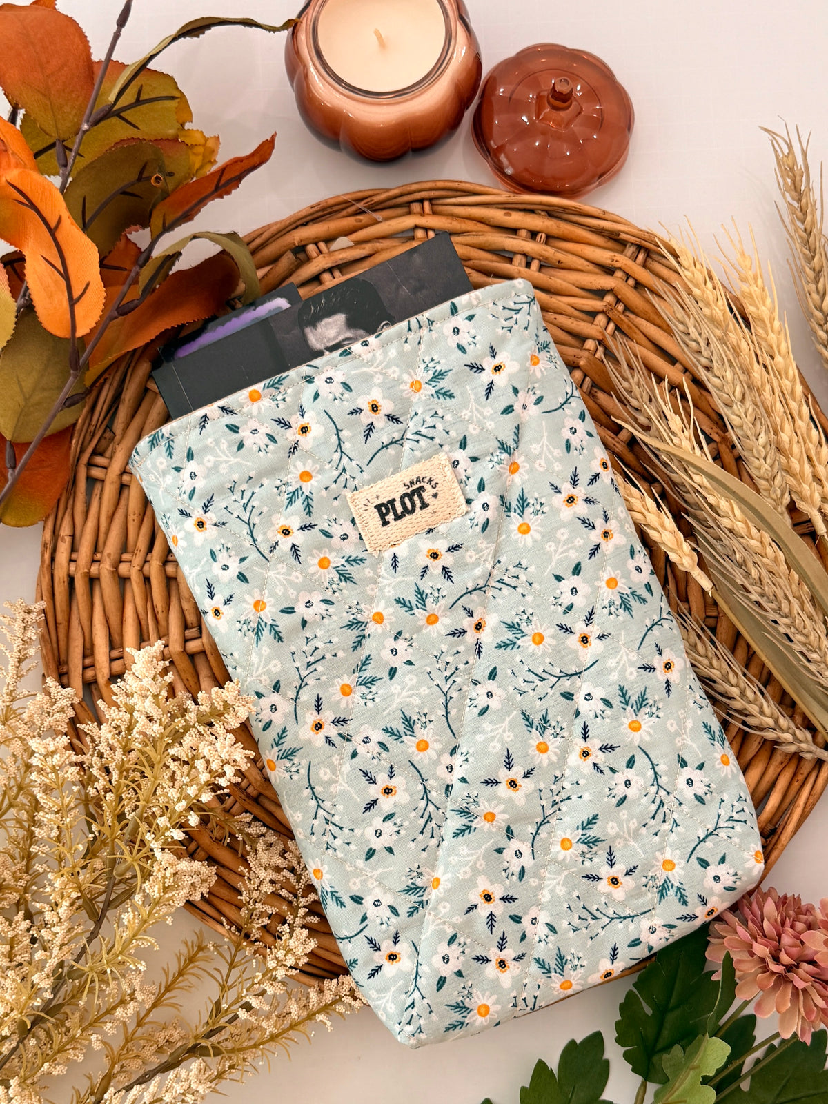 Daisy Fields Regular Book Sleeve